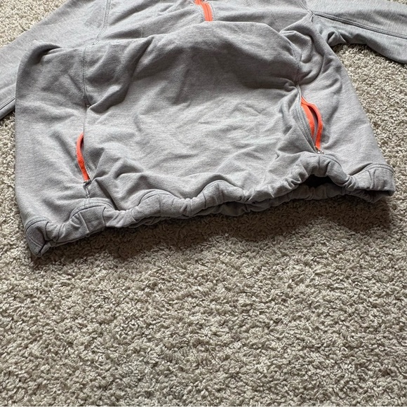 Lululemon Forthright 1/2 Zip - Picture 6 of 6
